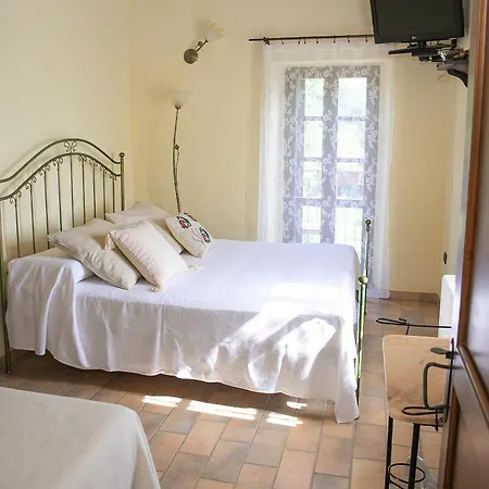 Country house La Valle Del Sole Country House Sant'Ippolito